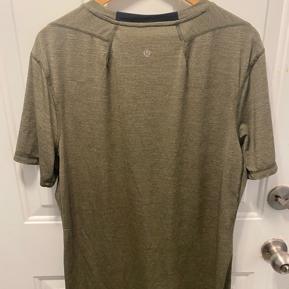 Lululemon Up Front Short sleeve T sh - Picture 7 of 8